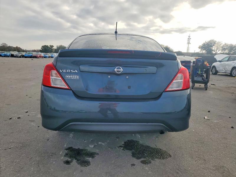 2017 Nissan Versa 1.6 s Plus