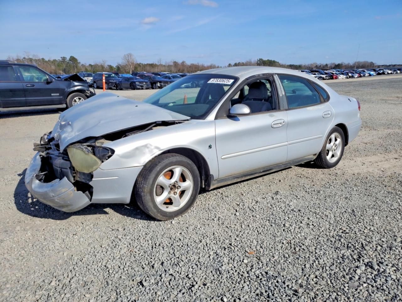 2001 Ford Taurus se