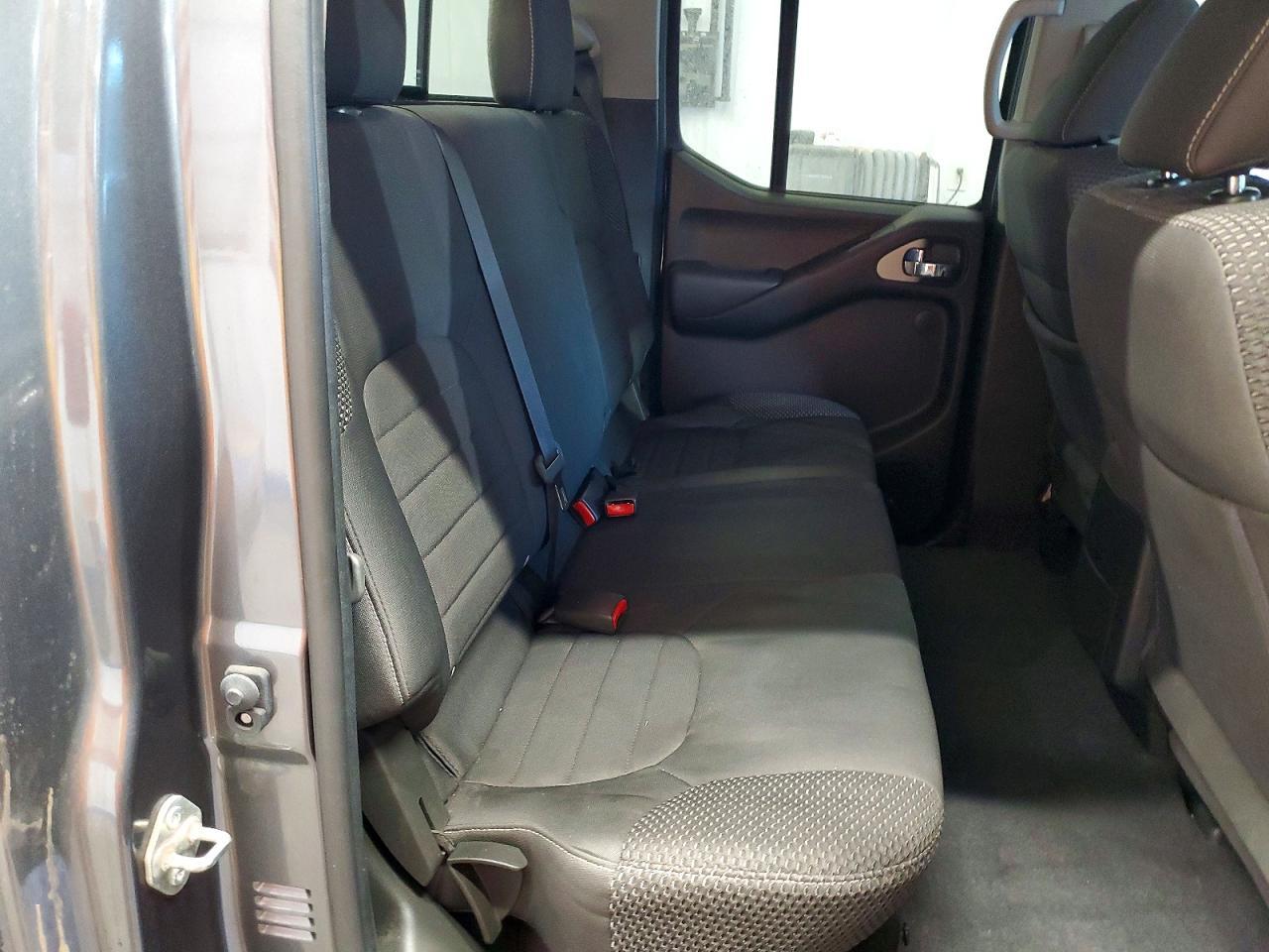 2019 Nissan Frontier s