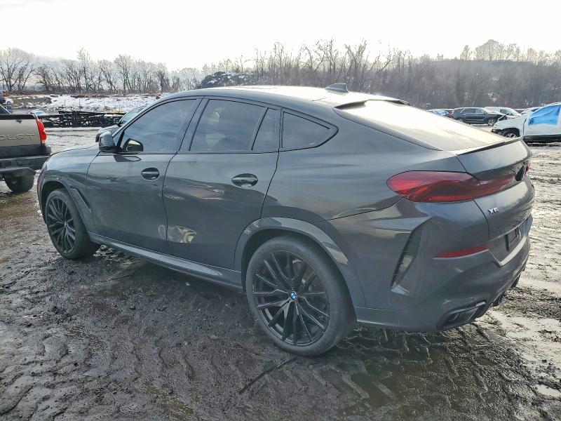 2022 BMW X6 M50i