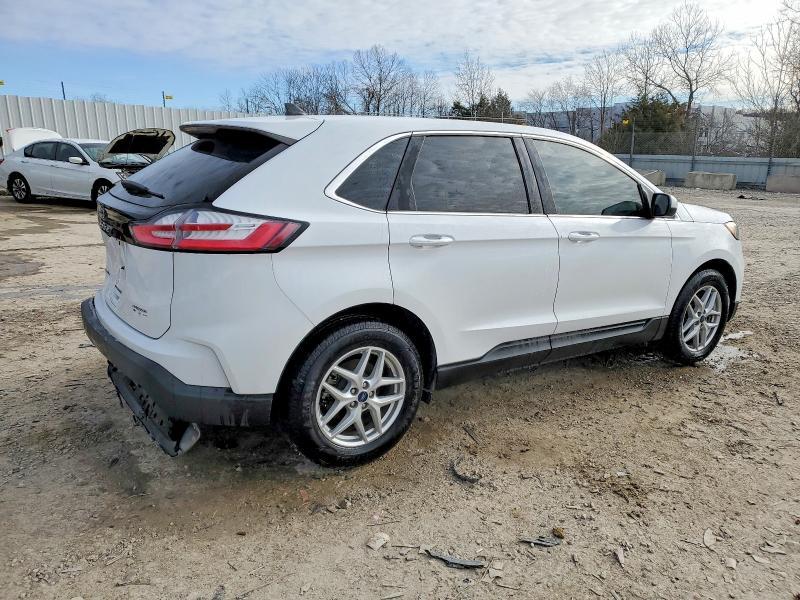 2021 Ford Edge sel