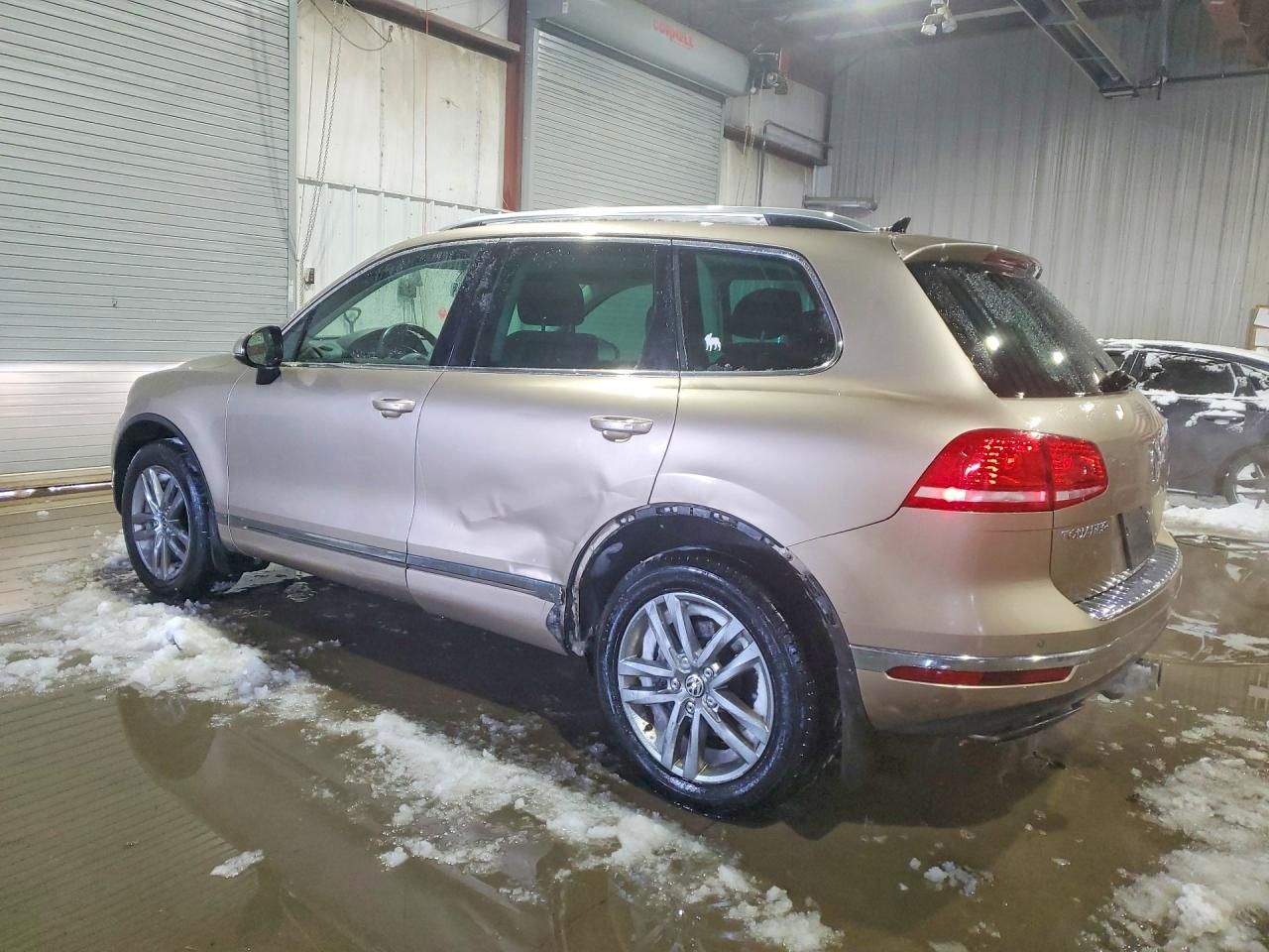 2016 Volkswagen Touareg Sport