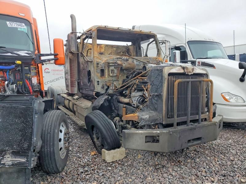 2011 Western Star Conventional 4900SA