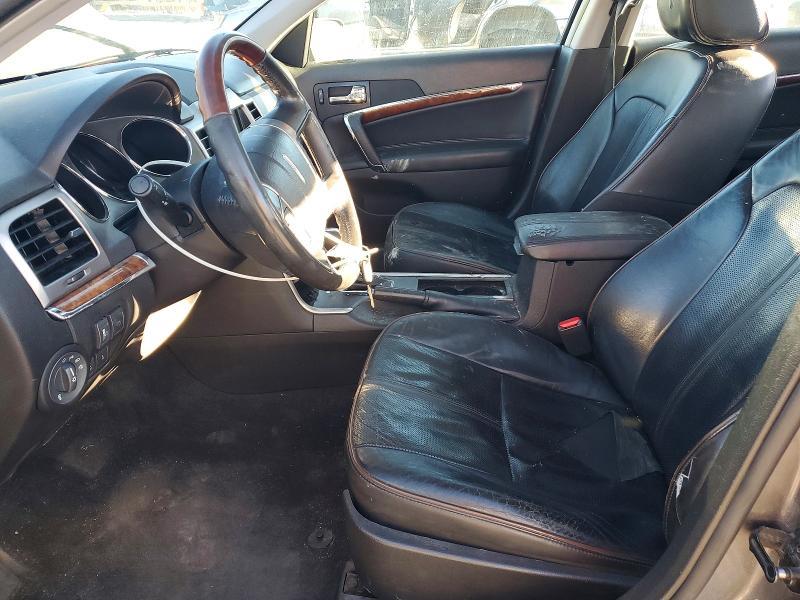 2010 Lincoln Townhouse MKZ