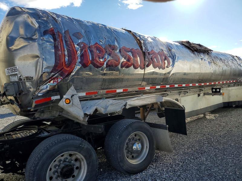 2016 Walker Tank Trailer