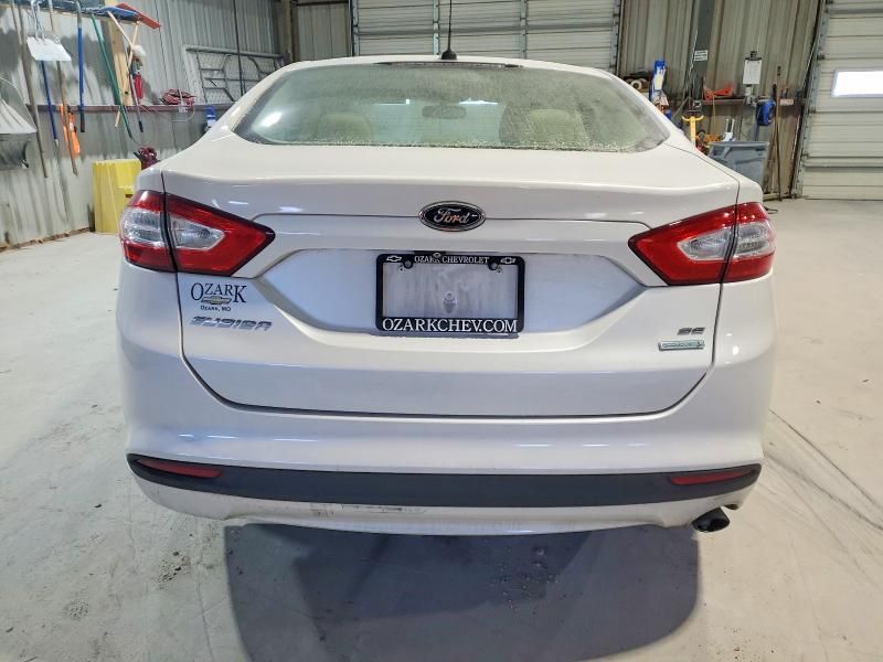 2015 Ford Fusion se