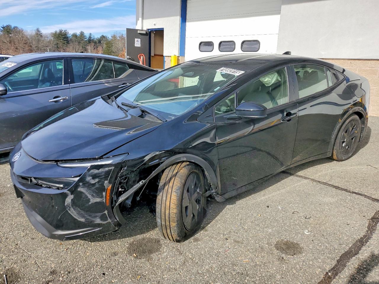 2025 Toyota Prius le