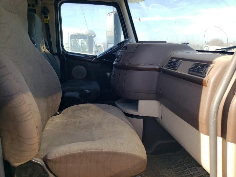 2016 Volvo VNL Semi Truck