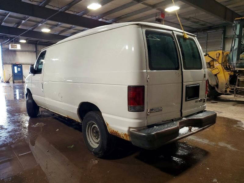 2013 Ford Econoline E250 Van