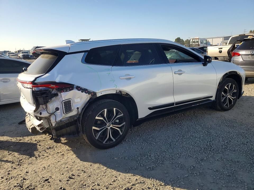 2025 Toyota Crown Signia xle