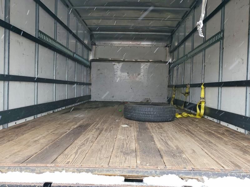 2015 Ford Econoline E350 Super Duty Cutaway van