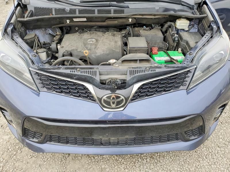 2020 Toyota Sienna Limited 7-passenger