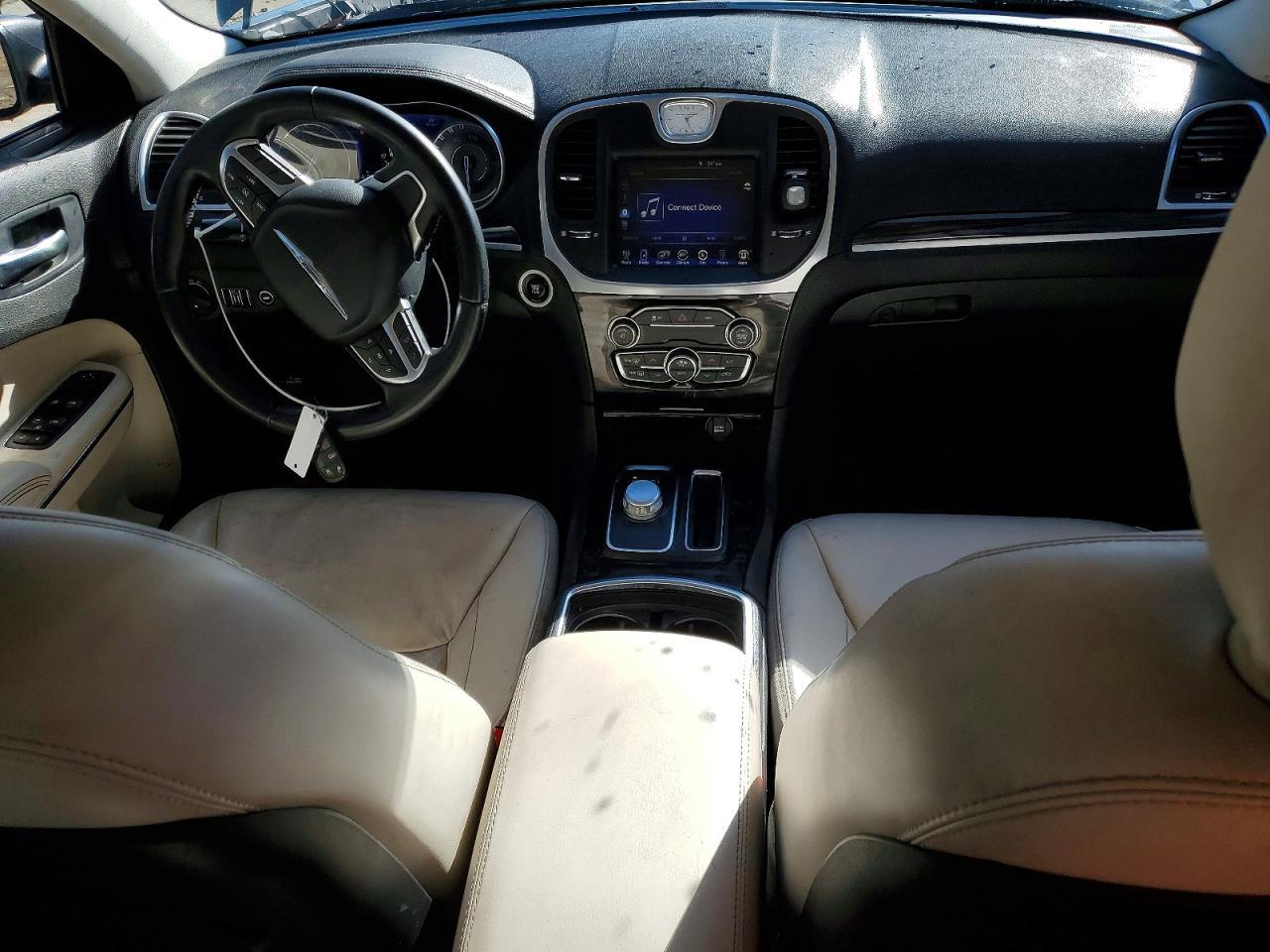 2015 Chrysler 300 Limited