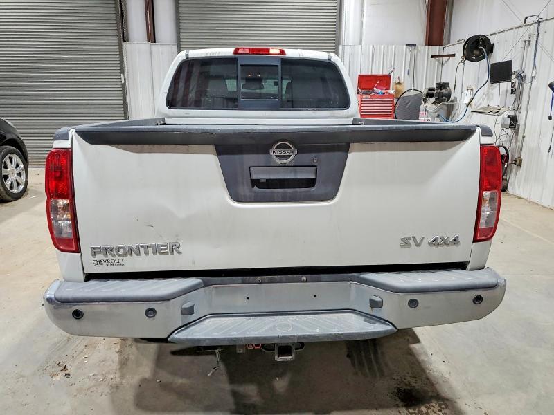 2014 Niss Frontier SV