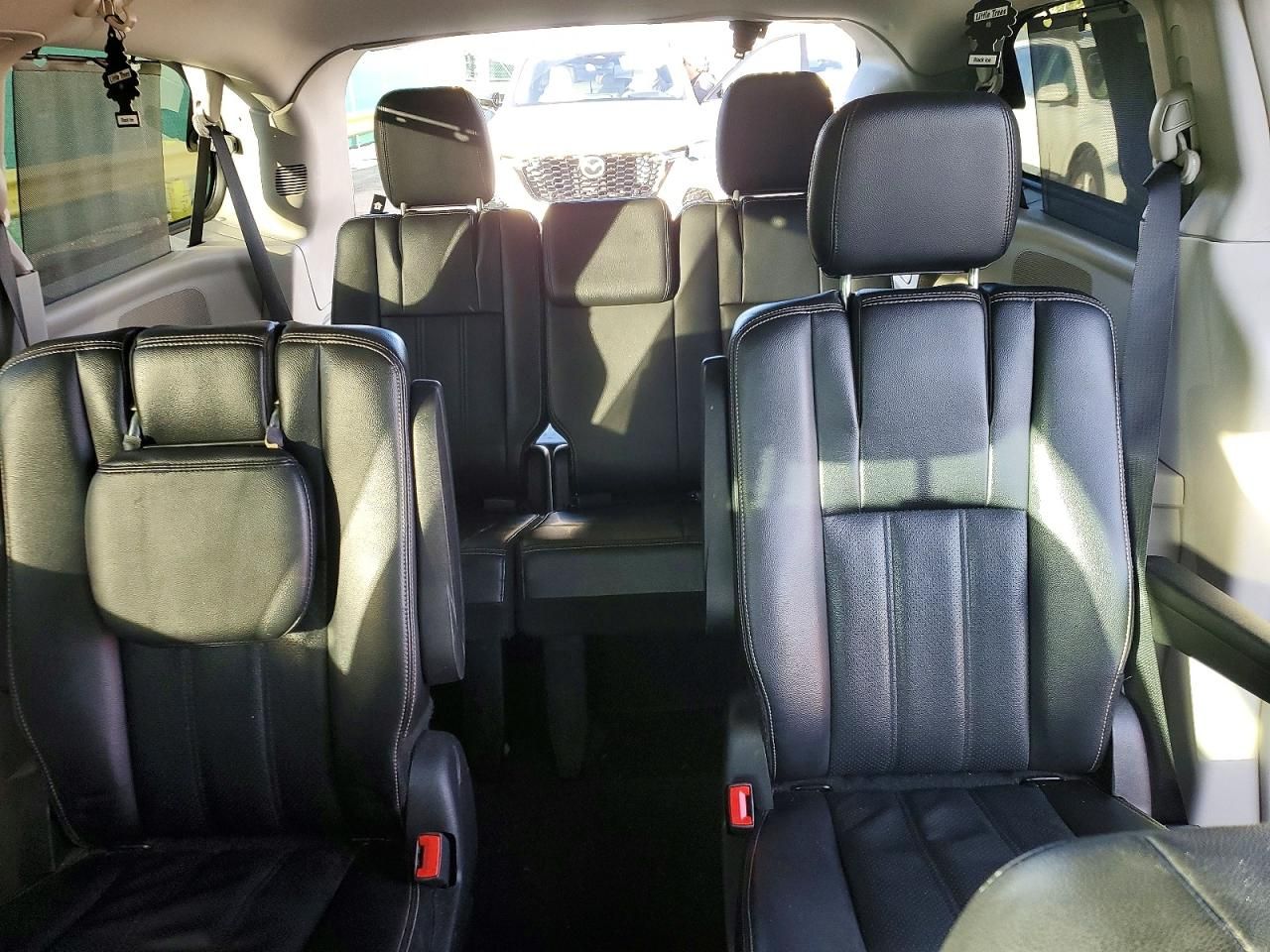 2014 Chrysler Town & Country Touring l