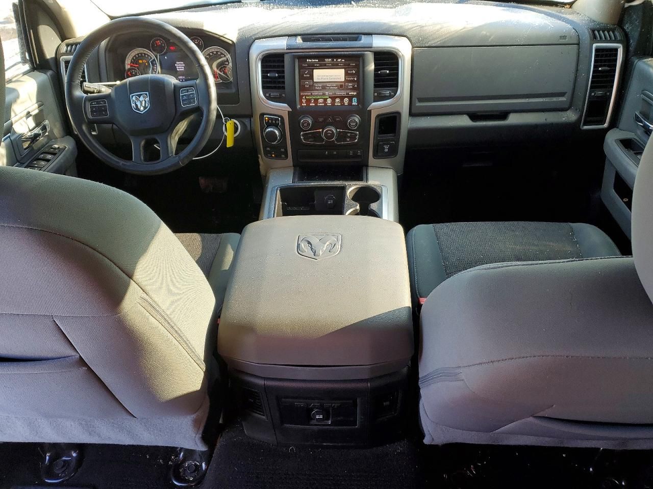 2015 Dodge Ram 1500 slt