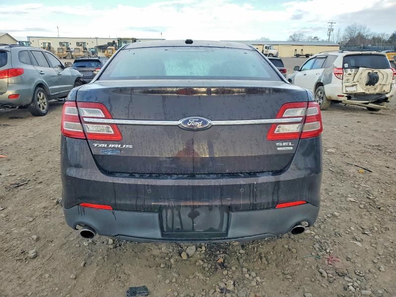 2013 Ford Taurus sel