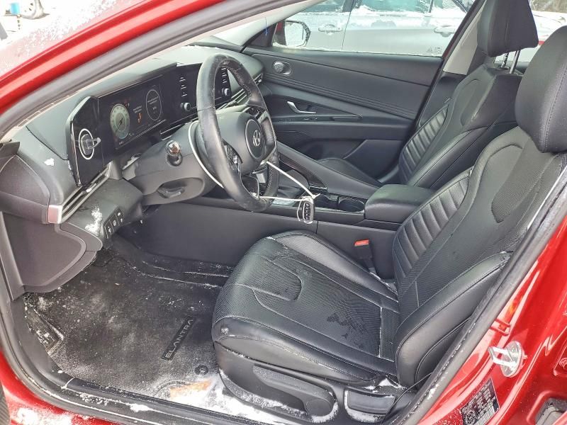 2022 Hyundai Elantra Limited