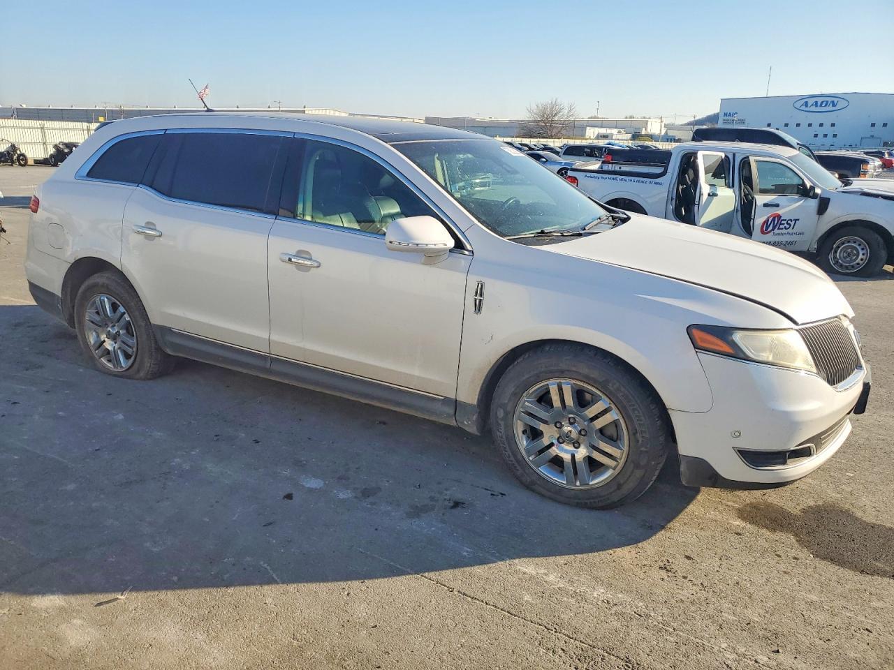 2013 Lincoln MKT