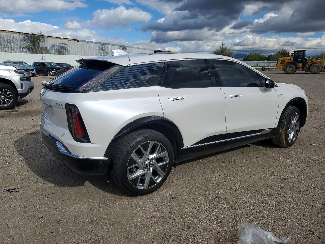 2025 Cadillac Optiq Luxury