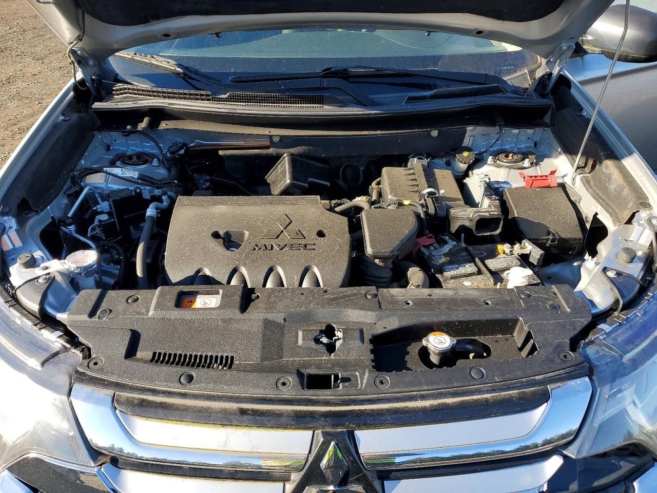 2018 Mitsubishi Outlander es