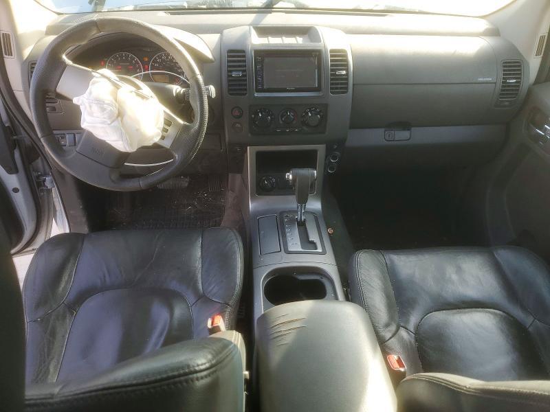 2011 Nissan Pathfinder s