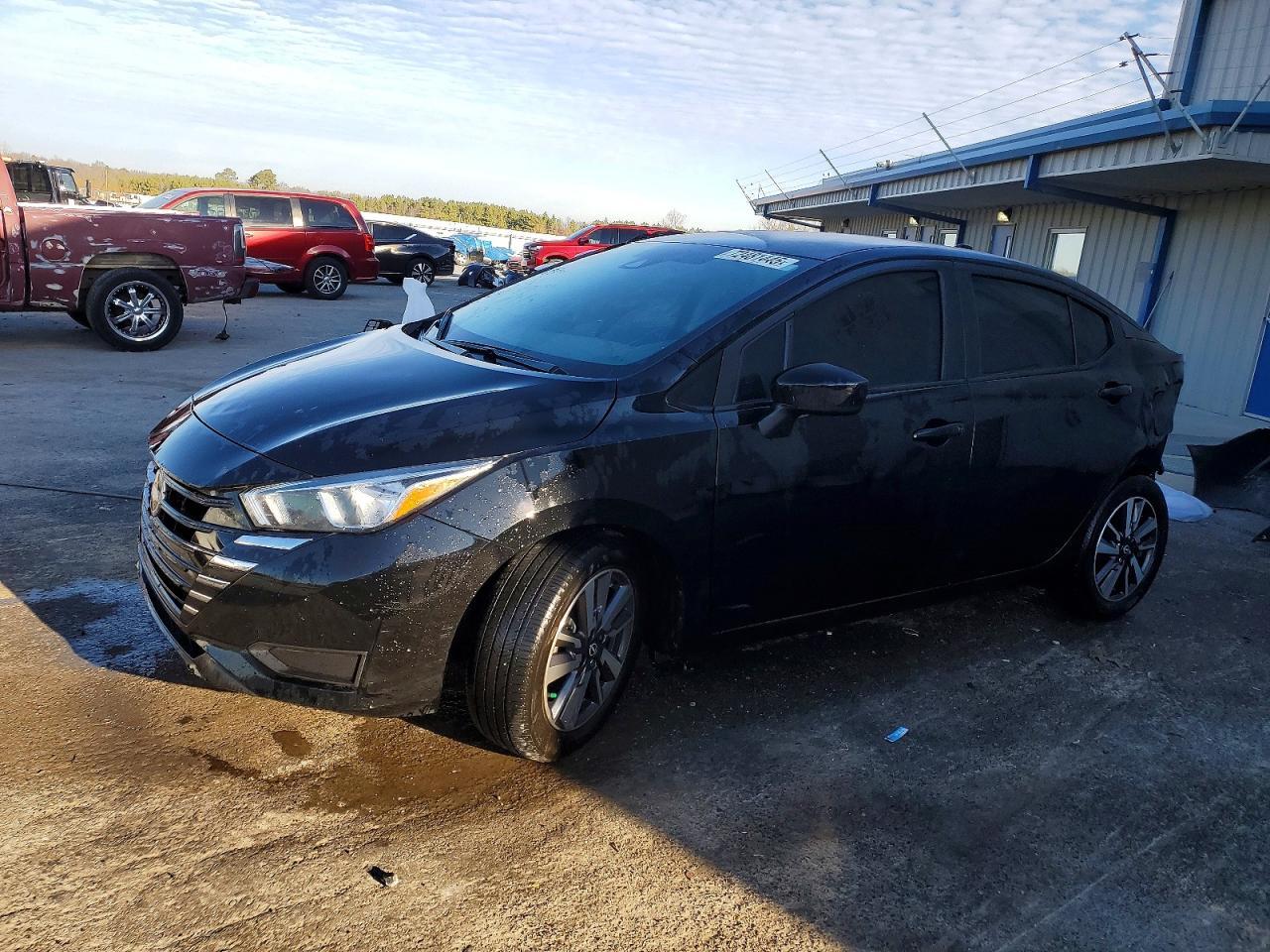 2024 Nissan Versa sv
