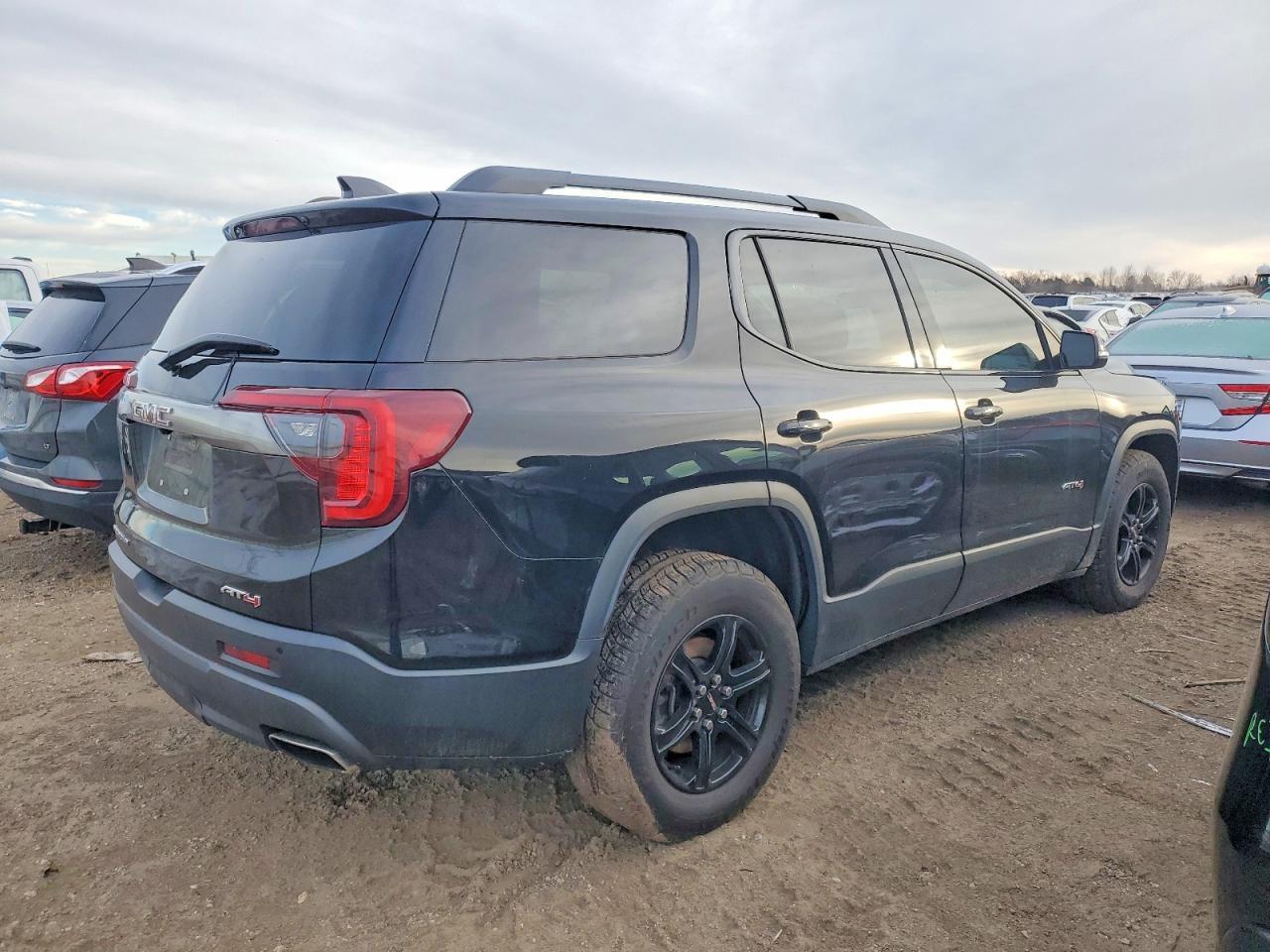 2020 GMC Acadia AT4