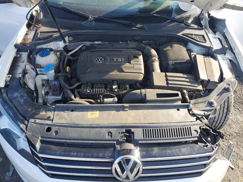 2015 Volkswagen Passat s