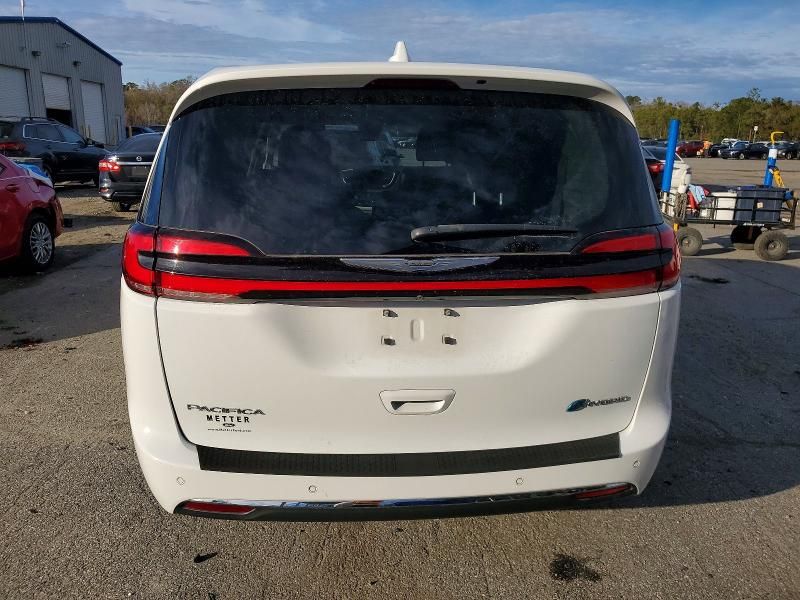 2022 Chrysler Pacifica Hybrid Touring l