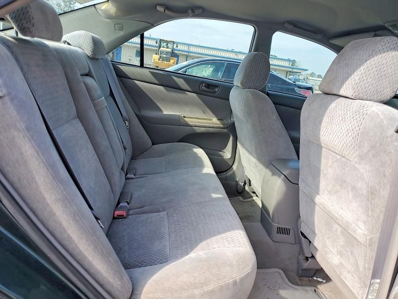 2003 Toyota Camry le
