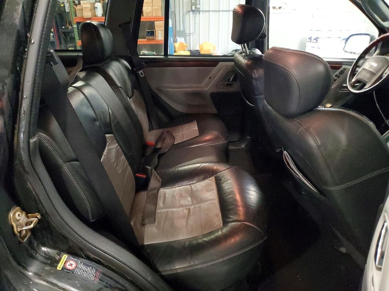 2004 Jeep Grand Cherokee Overland