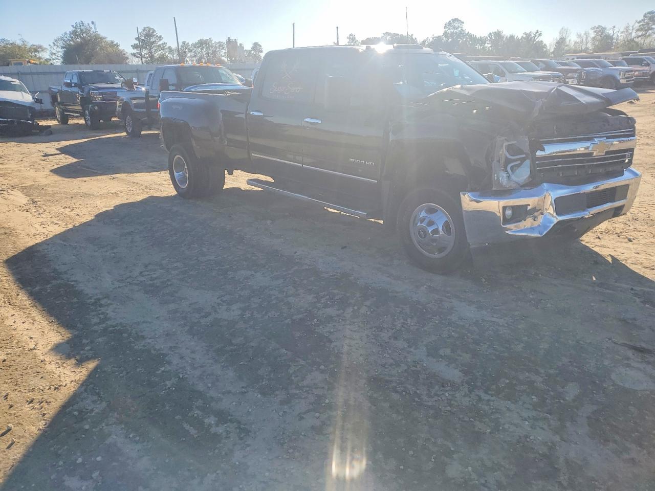 2015 Chevrolet Silverado K3500 LTZ