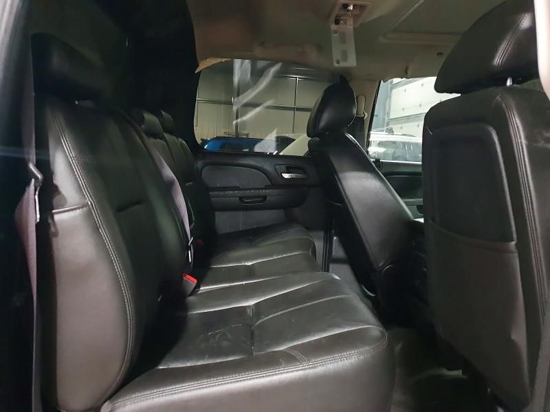 2011 Chevrolet Avalanche lt