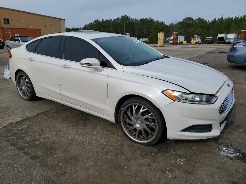 2013 Ford Fusion se