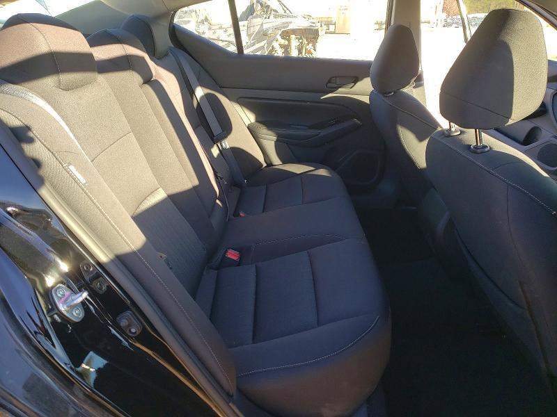 2023 Nissan Altima sv