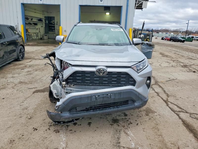 2021 Toyota Rav4 xle