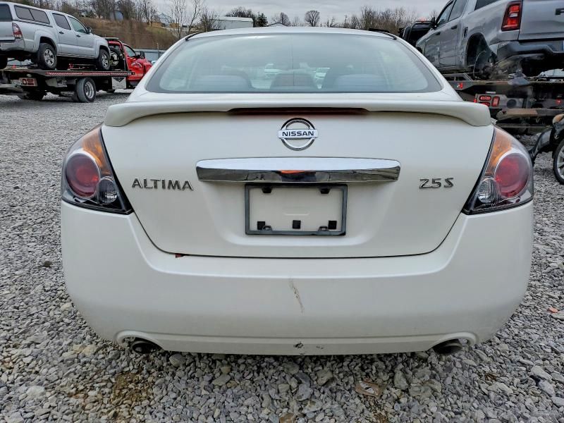 2010 Nissan Altima Base