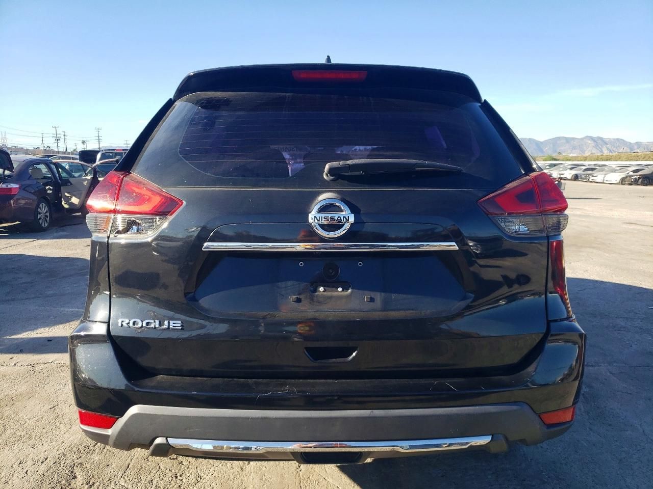 2018 Nissan Rogue s