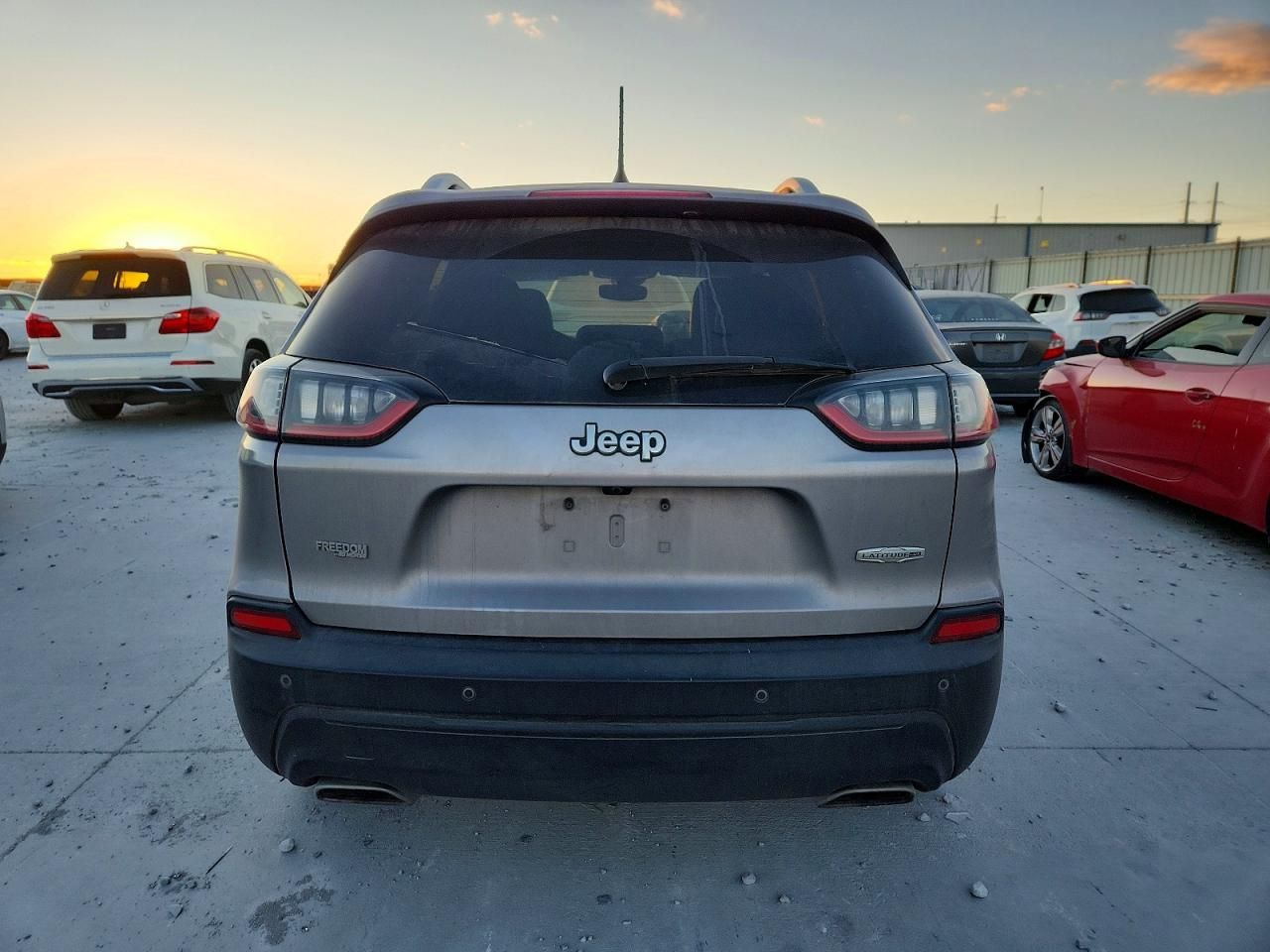 2021 Jeep Cherokee Latitude lux