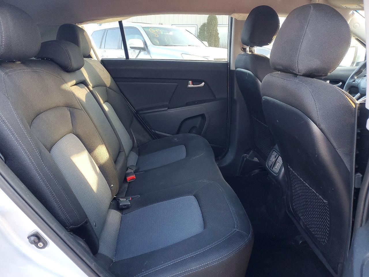 2015 KIA Sportage lx