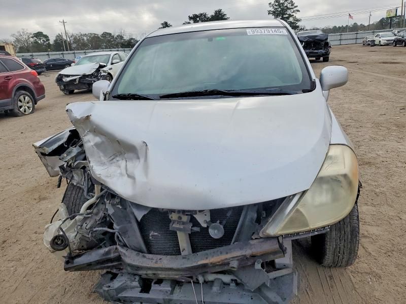 2011 Nissan Versa s