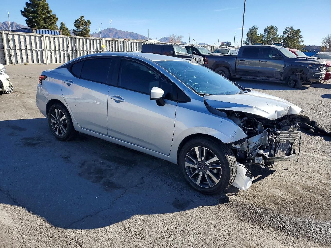 2025 Nissan Versa sv