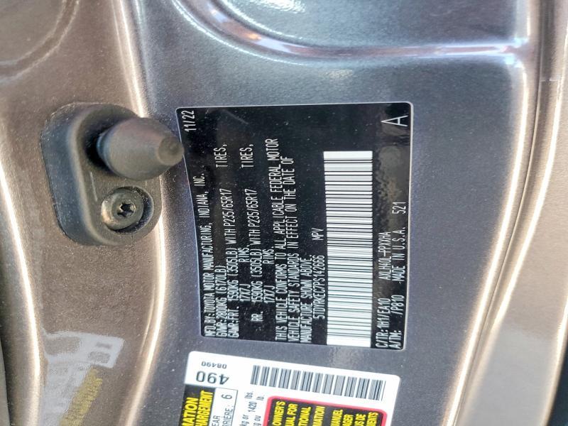 2023 Toyota Sienna xle 8-passenger