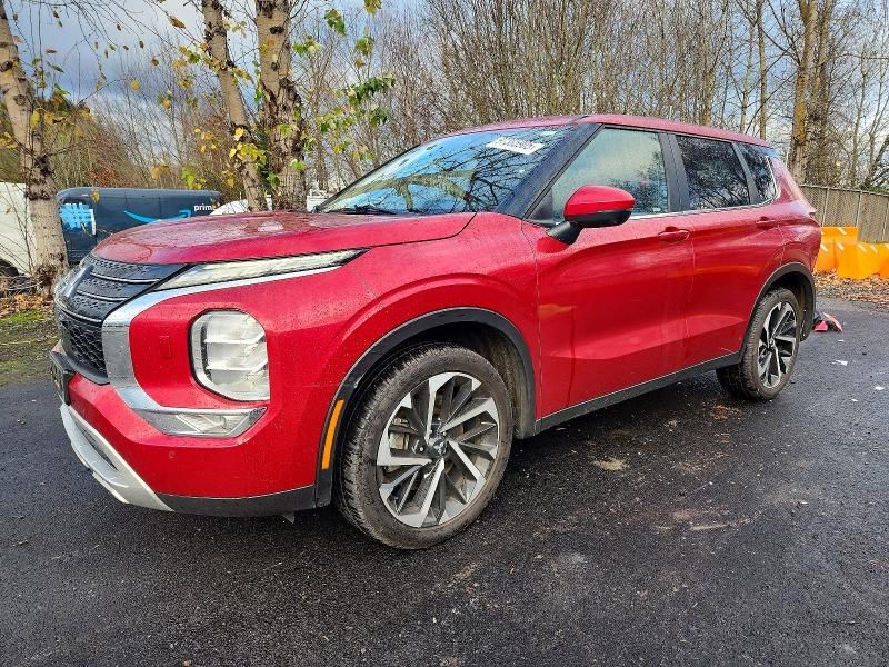 2023 Mitsubishi Outlander se