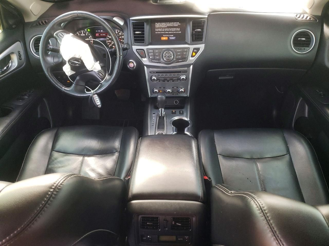 2017 Nissan Pathfinder s