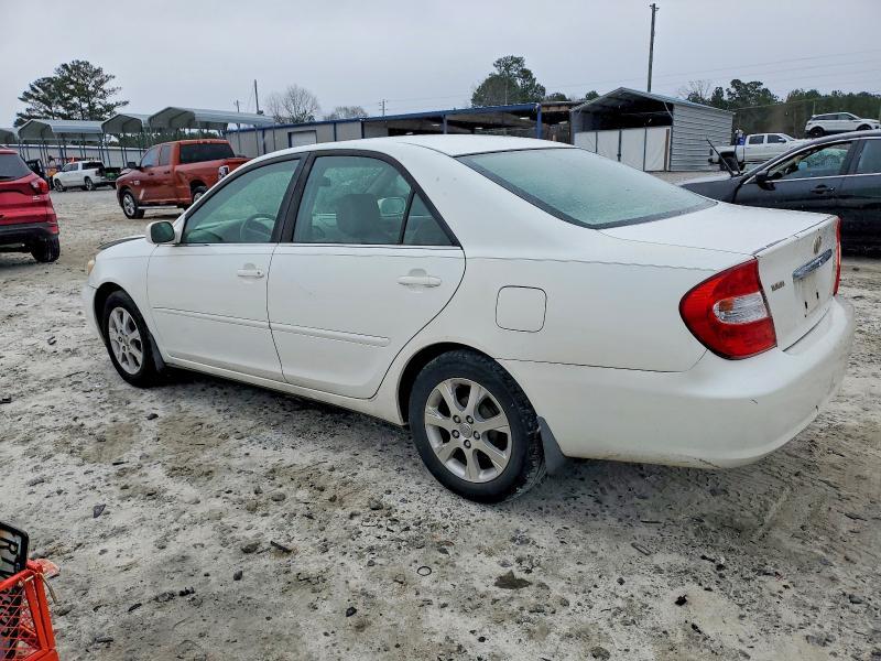 2004 Toyota Camry le