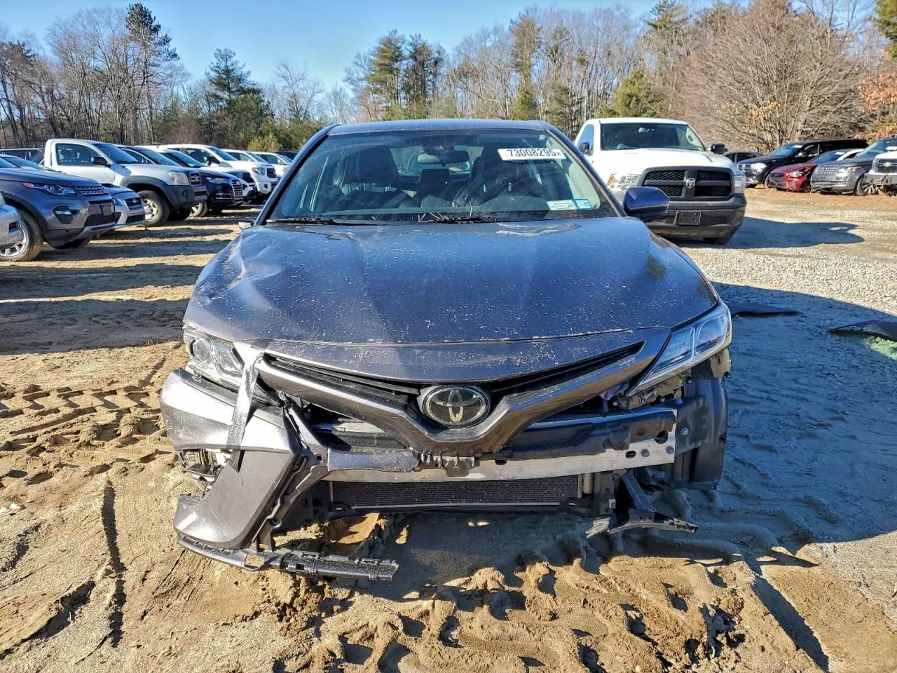 2020 Toyota Camry se