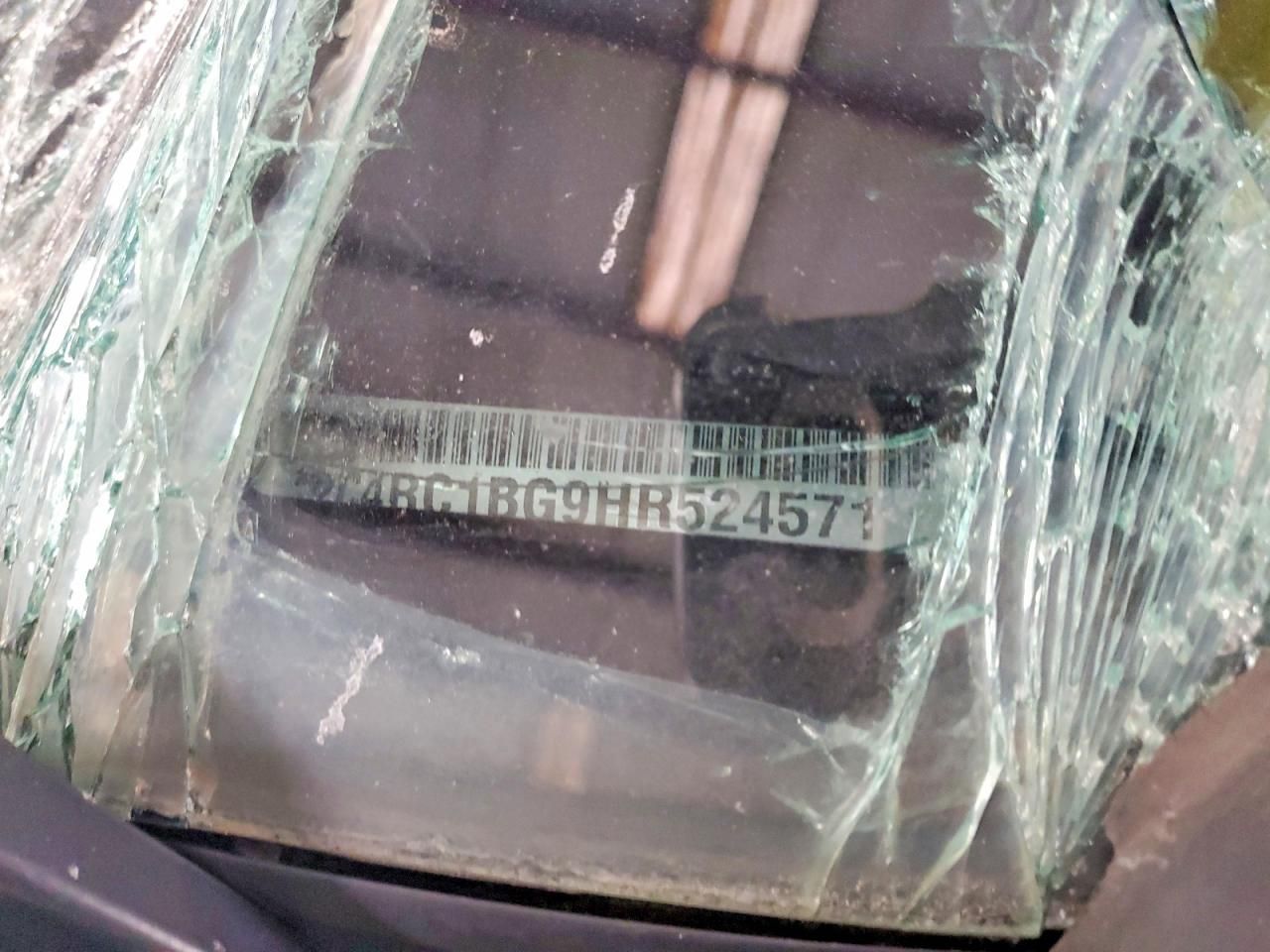 2017 Chrysler Pacifica Touring l