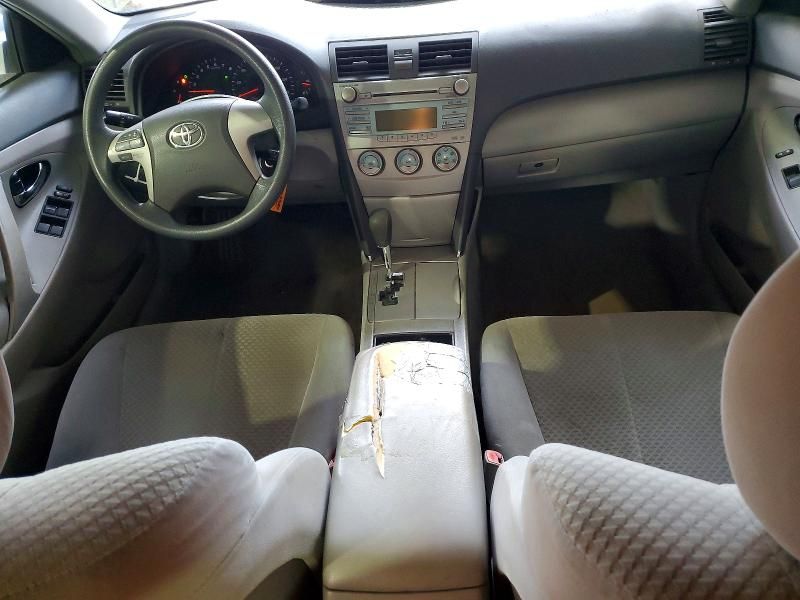 2008 Toyota Camry le